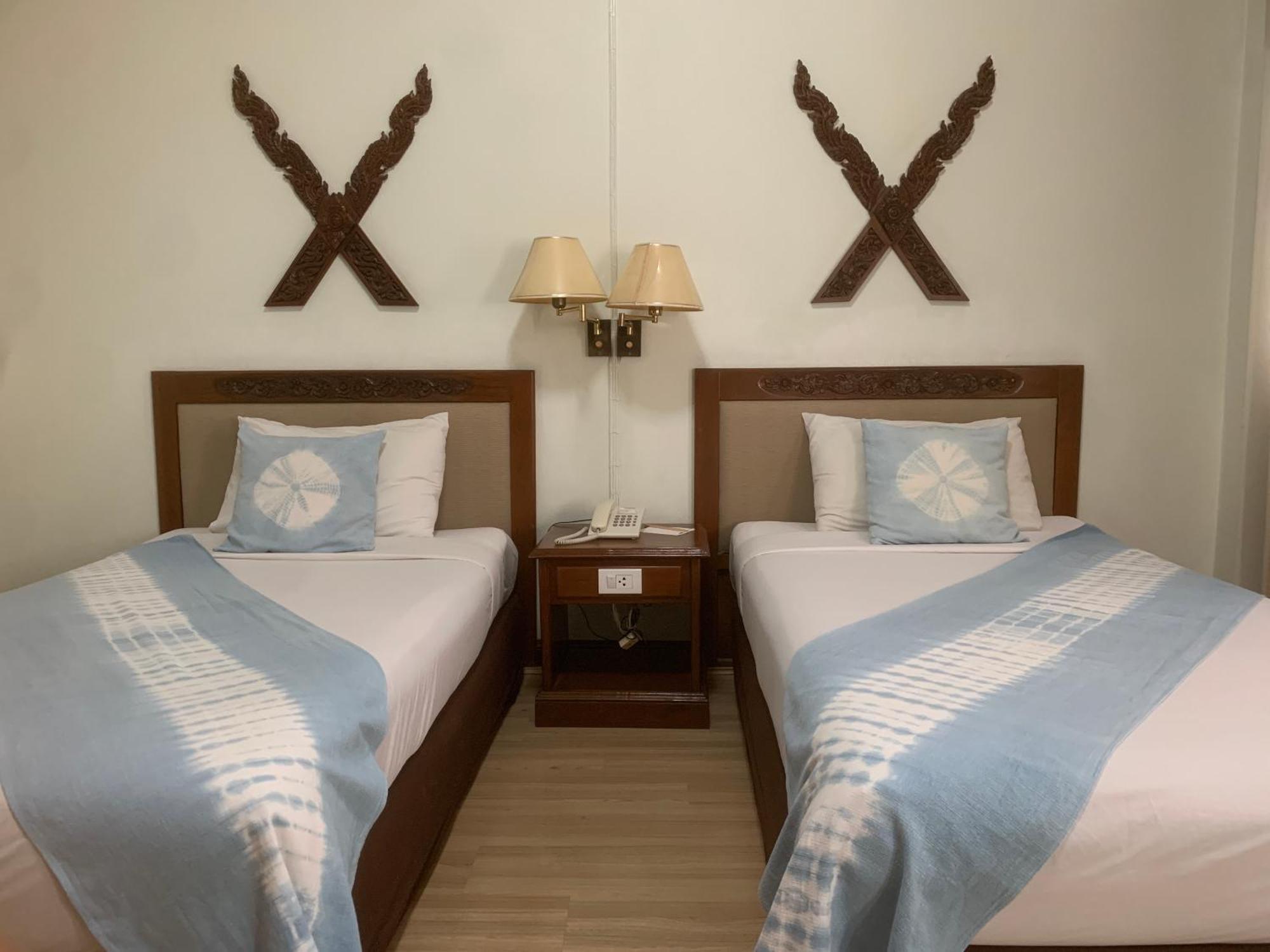 Maeyom Palace Hotel Phrae Dış mekan fotoğraf