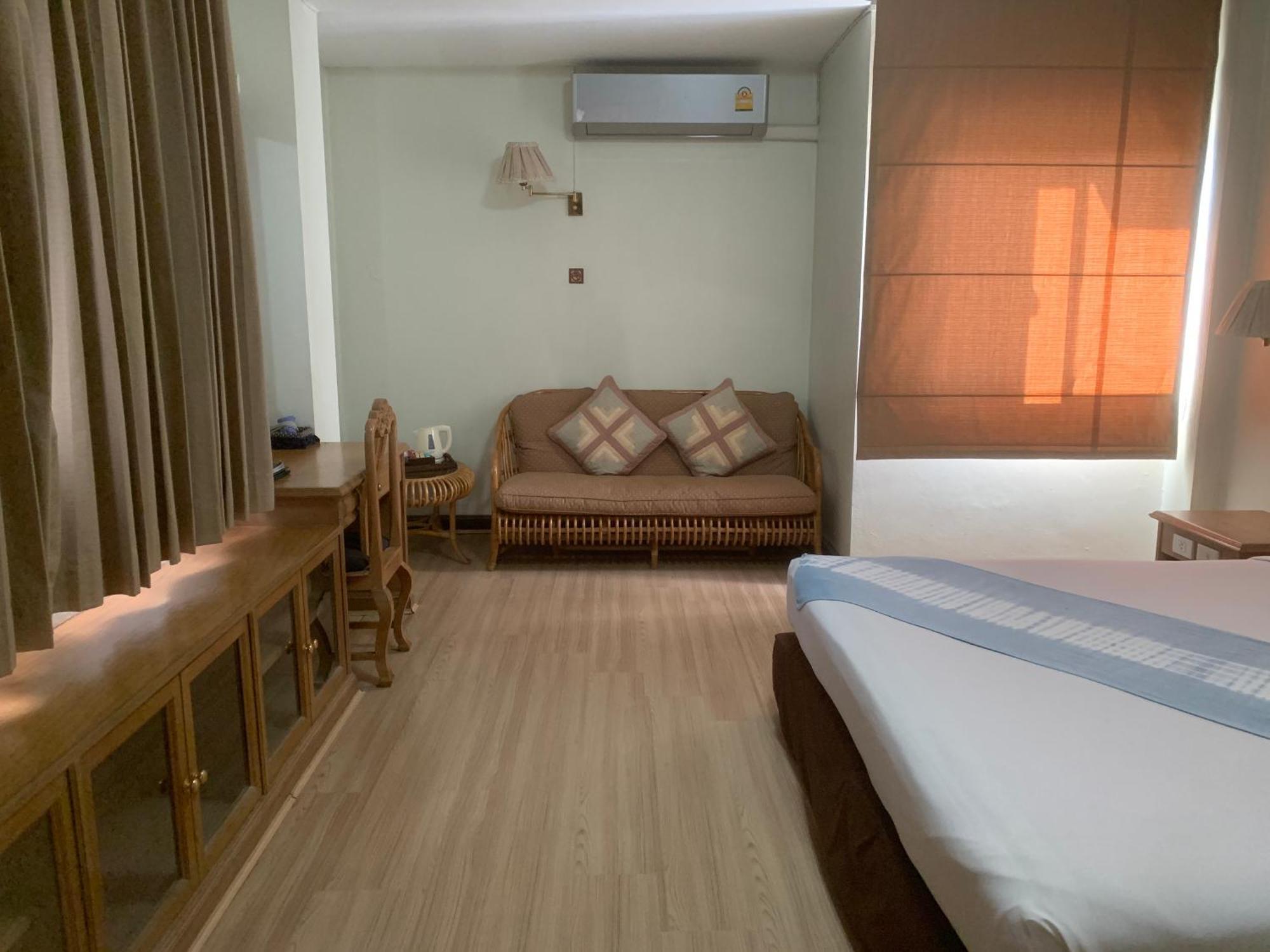 Maeyom Palace Hotel Phrae Dış mekan fotoğraf
