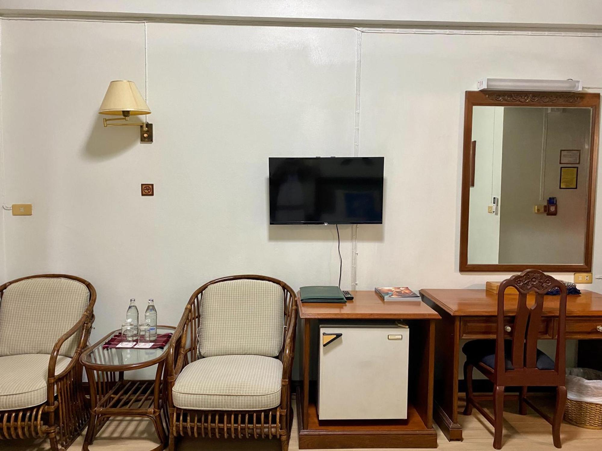 Maeyom Palace Hotel Phrae Dış mekan fotoğraf