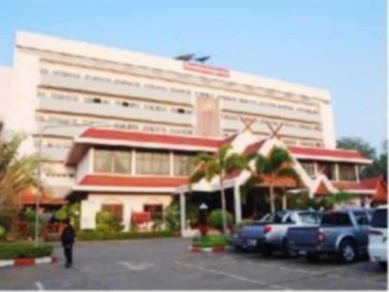 Maeyom Palace Hotel Phrae Dış mekan fotoğraf